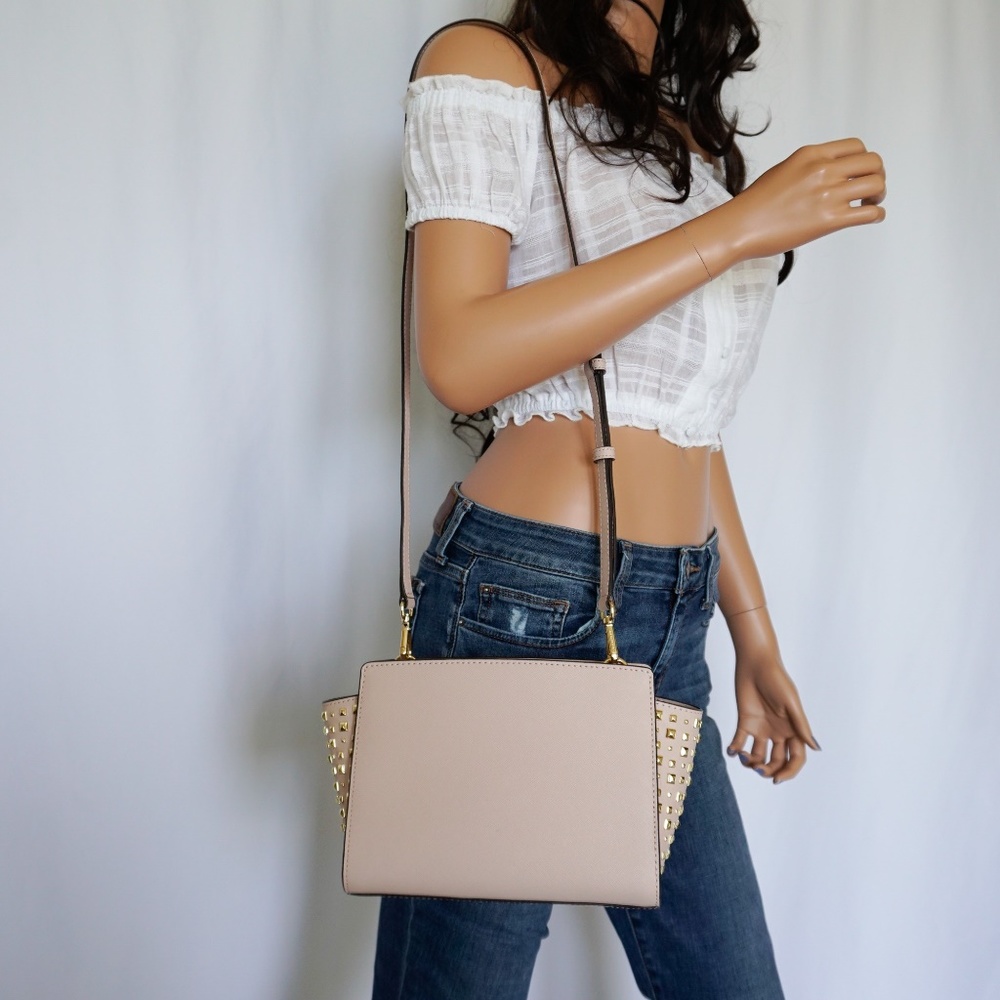 Michael Kors Selma Stud M Messenger Bag Pink Gold - Picture 3 of 8